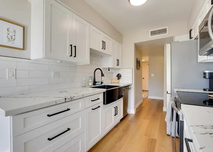 8 Mi To Airport: W/ Pool Access * Tempe
